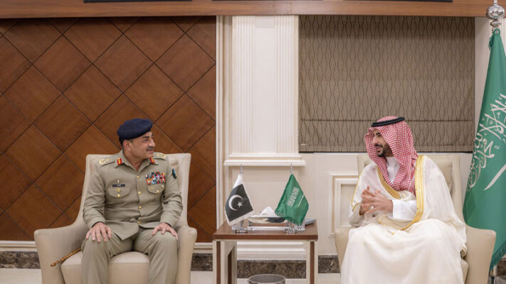 فیلڈ مارشل سید عاصم منیر کی سعودی وزیر دفاع سے ملاقات،ایرانی حملوں سے سکیورٹی صورتحال پر تبادلہ خیال