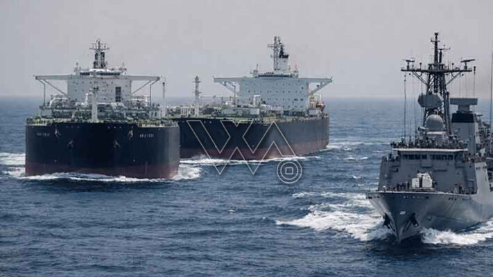 پاک بحریہ کے حفاظتی حصار میں متحدہ عرب امارات سے دو تیل بردار جہاز کراچی پہنچ گئے