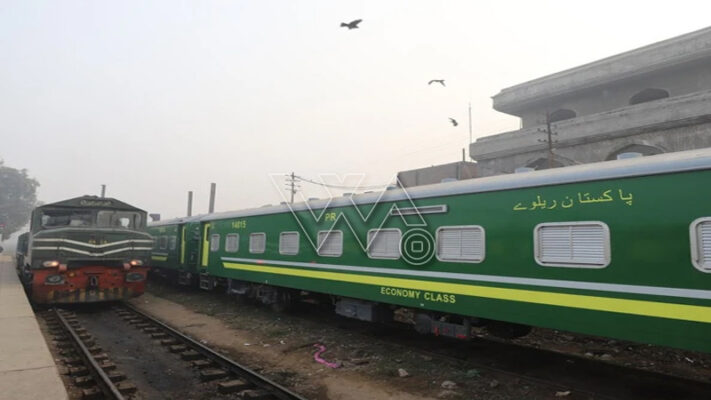 سکھر ایکسپریس میں جدید سہولیات کی حامل نئی کوچز شامل