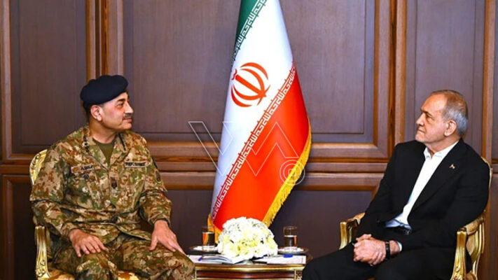 فیلڈ مارشل عاصم منیر کا دورہ ایران اختتام پذیر،علاقائی امن اور مذاکرات پر زور