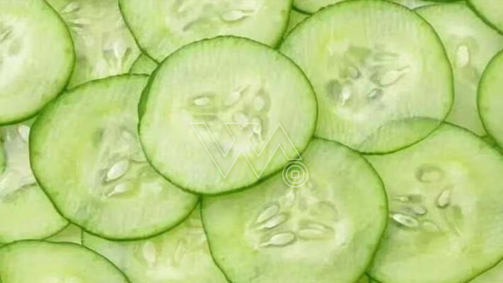 گرمیوں میں روزانہ کھیرا کھانے کے متعدد فوائد سامنے آگئے