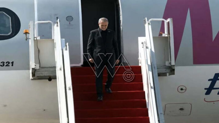 ایرانی صدر مسعود پزشکیان ایک روزہ دورے پر پاکستان پہنچ گئے، نور خان ایئر بیس پر شاندار استقبال