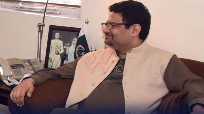 پیٹرولیم مصنوعات کی قیمتیں برقراررکھ کرحکومت نےخودفائدہ اٹھالیا،مفتاح اسماعیل