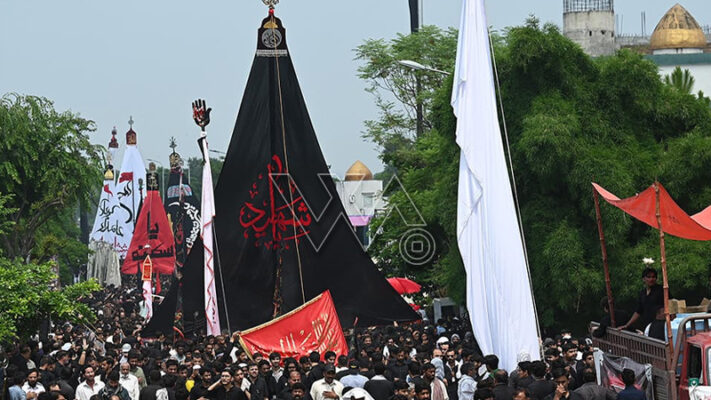 شہدائے کربلا کی عظیم قربانیوں کو سلام، ملک بھر میں نویں محرم الحرام کے جلوس برآمد، روایتی راستوں پر گامزن