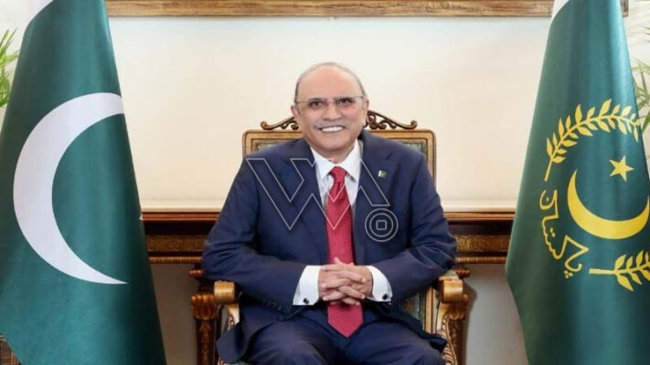 صدر آصف علی زرداری اعلیٰ سطح کے وفد سمیت کرغزستان کےسرکاری دورے پر پہنچ گئے