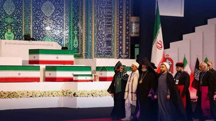 تہران: امام خمینی حسینیہ سنٹر میں شہید سپریم لیڈر کا آخری دیدار جاری