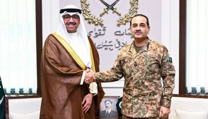فیلڈ مارشل سے کویتی وزیر دفاع کی ملاقات، دفاعی تعاون بڑھانے پر اتفاق