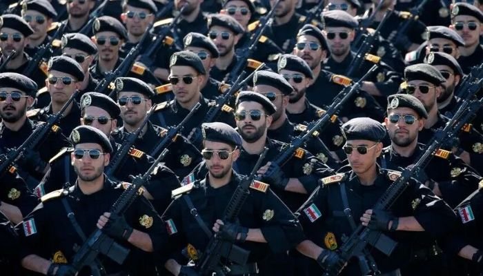 ایرانی فوج کا عسکری پالیسی کو دفاعی سے جارحانہ انداز میں تبدیل کرنے کا اعلان